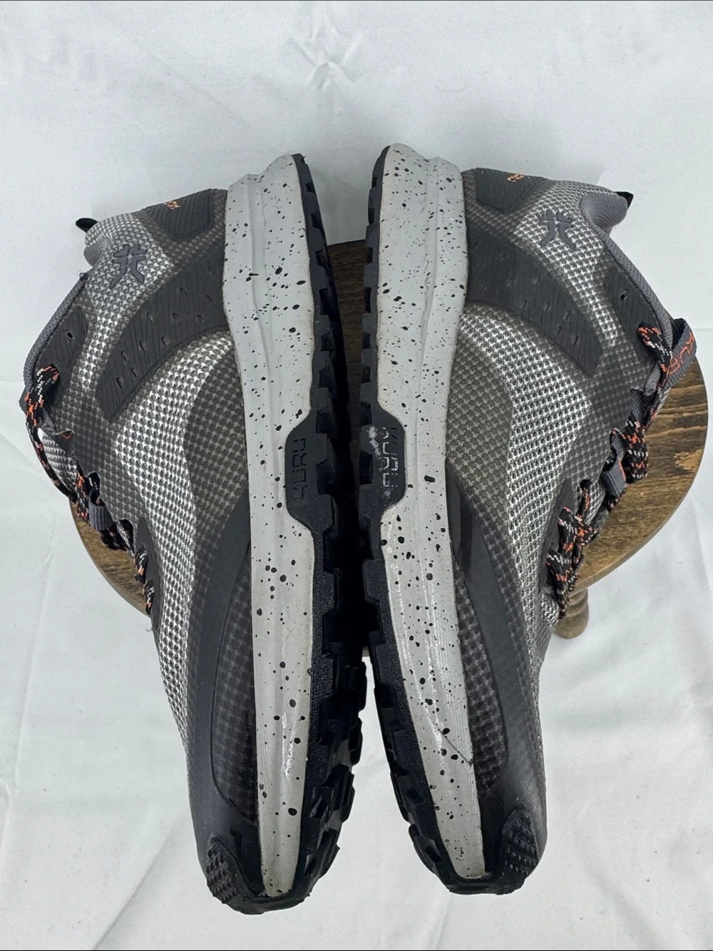 Kuru Mens Atom Trail Hiking, Trail Running Shoes in Gray w/ Orange, sz 8.5
